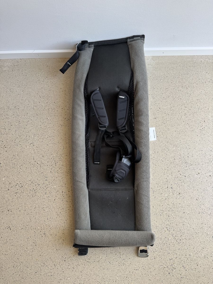 Amache: Thule Chariot Infant Sling Babysitz – Usato da Humlikon venduto da Marsupilami8