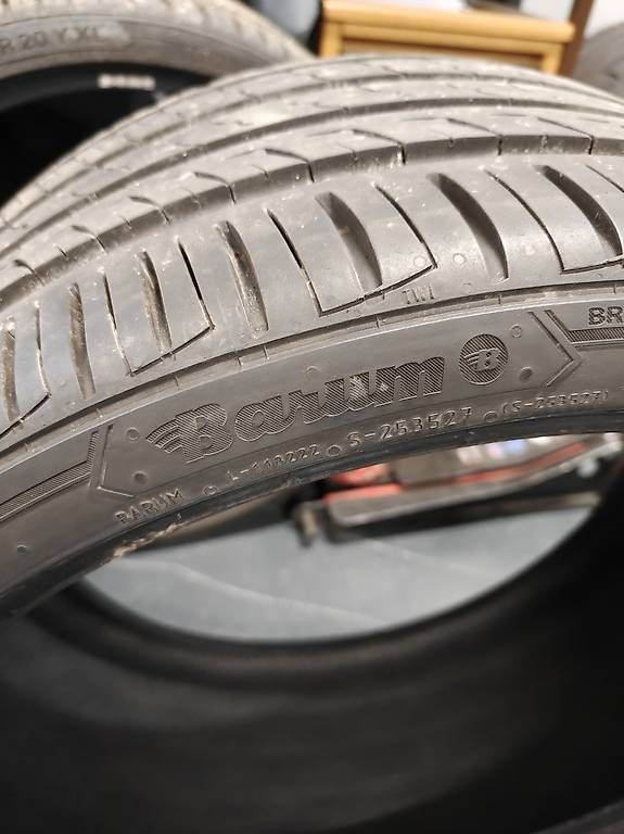 Pneus & Roues: Sommerreifen 255/30 R20 92 Y – D'occasion à Eiken par Closer_ 3