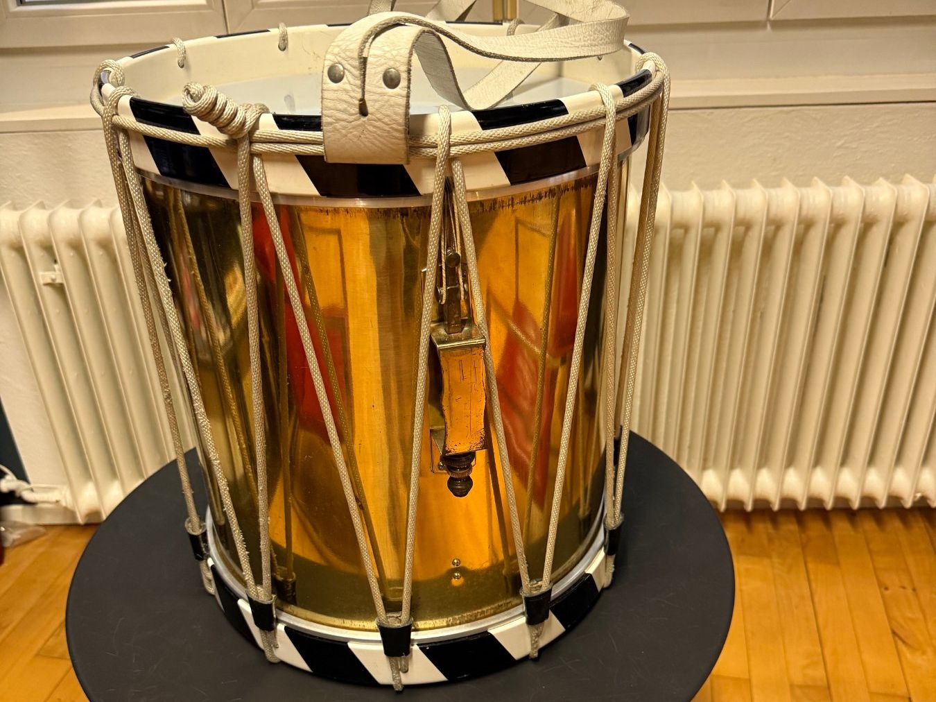 Basler Musikinstrumente: Basler Trommel Messing – Gebraucht aus Luzern von danybuc