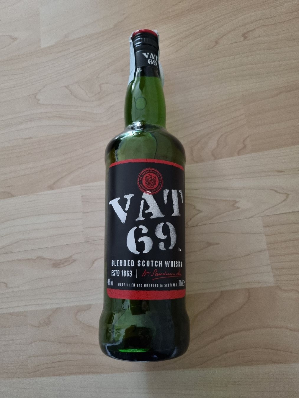 Bevande alcoliche: VAT 69 Blended Whisky – Nuovo e nell'imballaggio originale da Ostermundigen venduto da aydin014