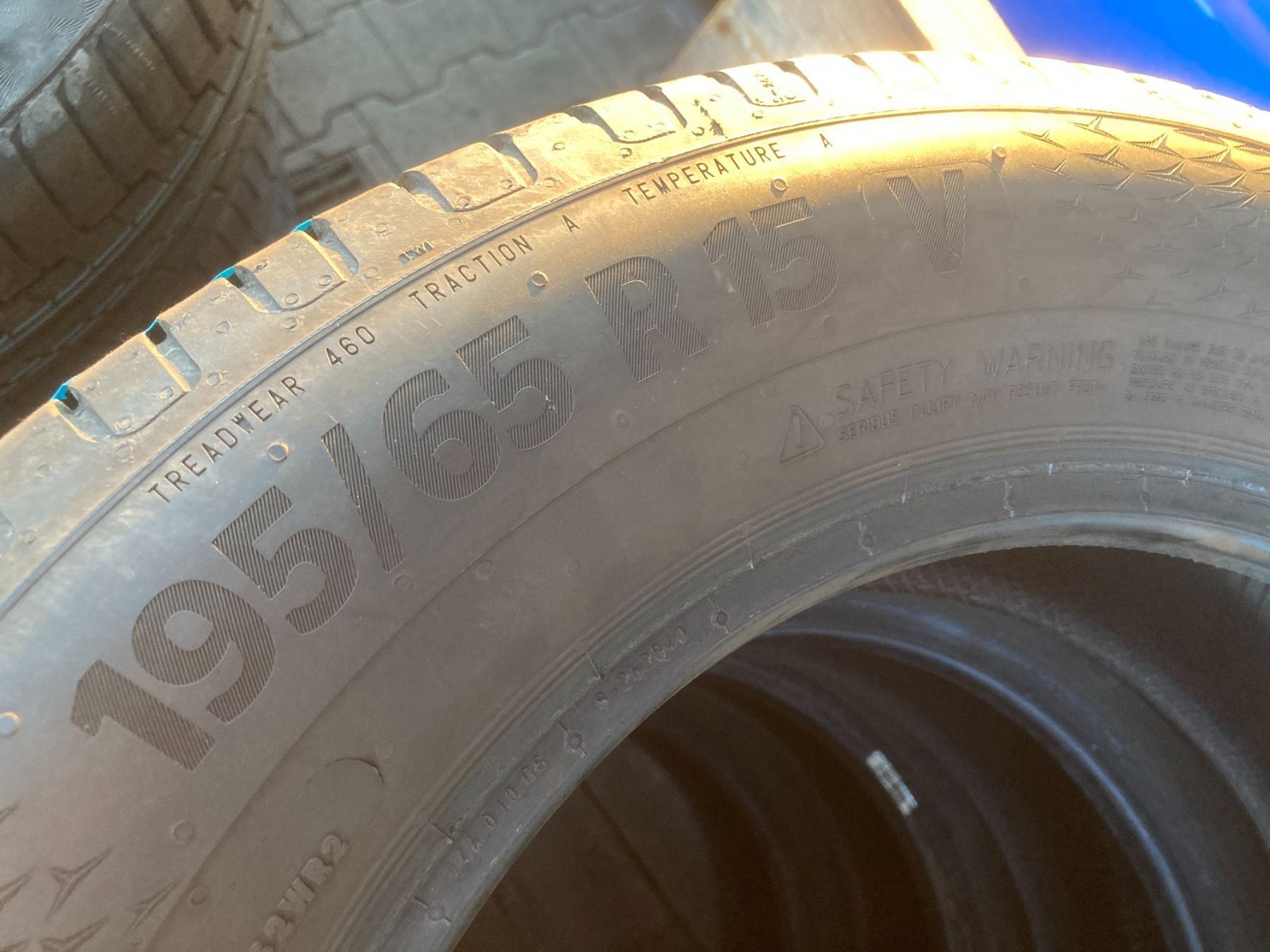 Pirelli Pneus & Kompletträder: 195/65R15 Sommerpneu Continental – Gebraucht aus Cham von WB2223 2