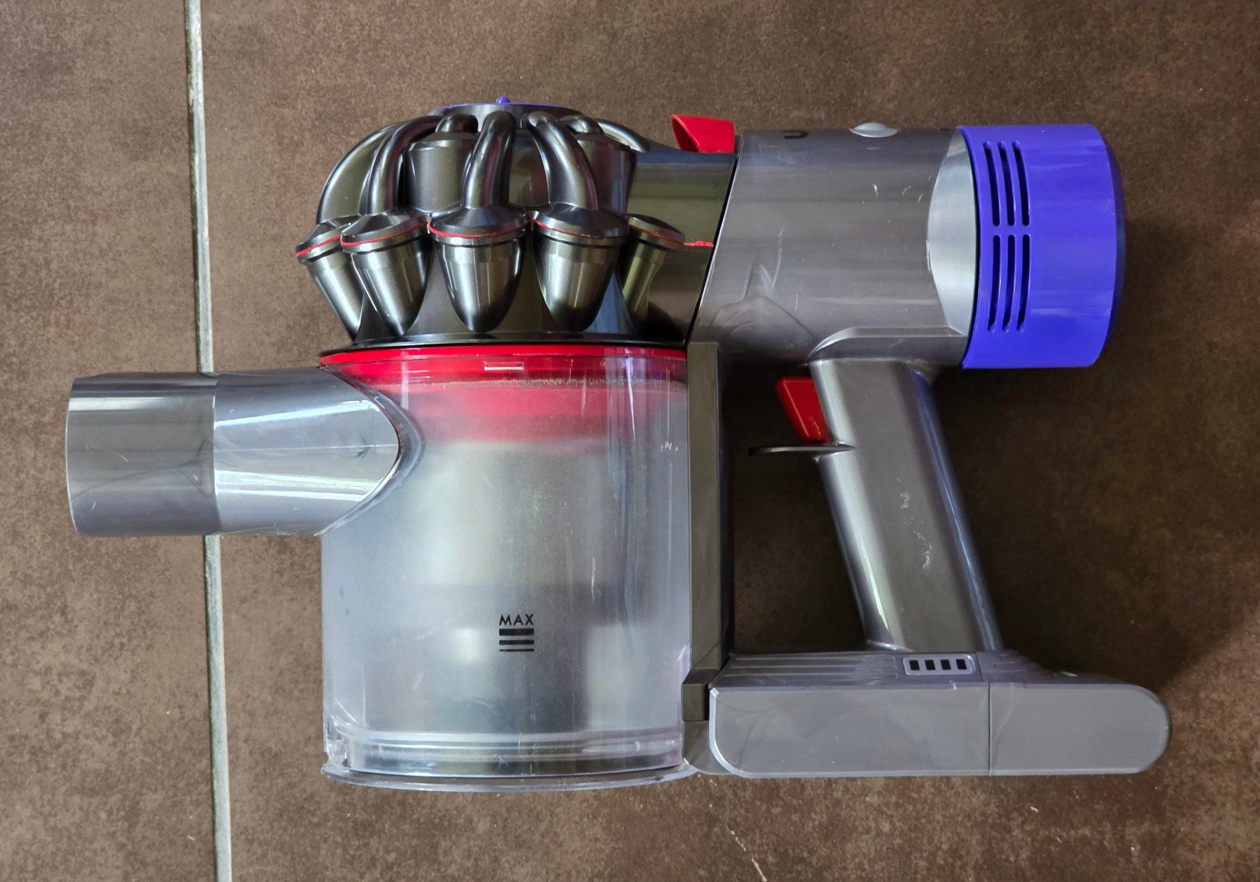 Dyson Aspirapolveri & Accessori: Refresh Dyson V8 Staubsauger neuer Akku neue Filter – Usato da Stein SG venduto da nxr_vzv9 2