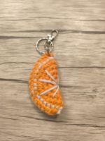Porte-clés en forme de quartier d'orange au crochet