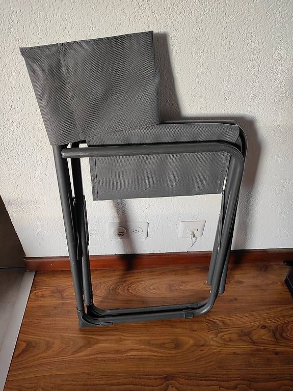 Sedie: 4 Chaises de camping pliables – Usato da Charrat venduto da phy_y6nl 2