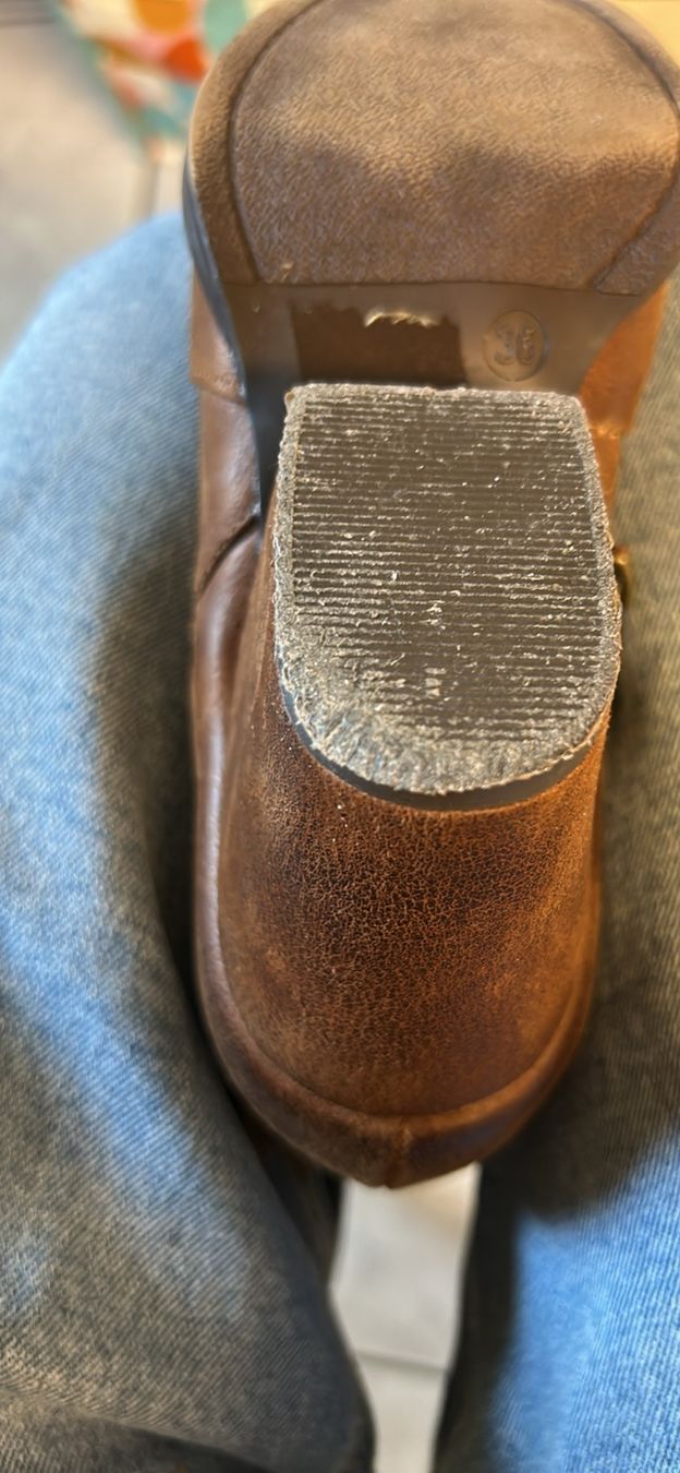 Scarpe da donna: Lederstiefelette Gr. 36 – Usato da Sevelen venduto da Glueckstreffer.62 6