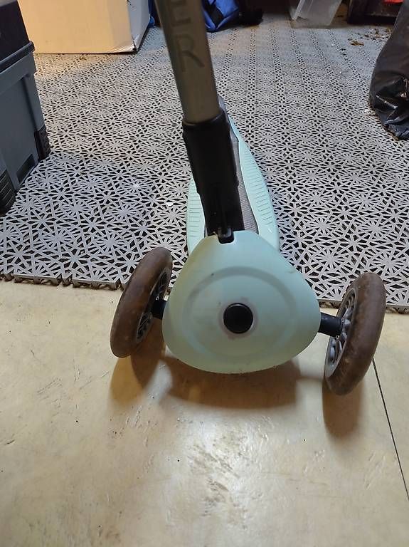 Kickboard: Trotinette évolutive Decathlon  – Usato da Biel/Bienne venduto da yopy 1