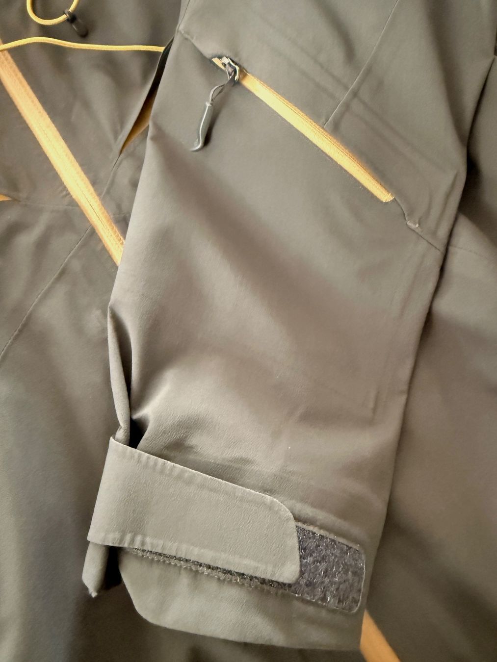 Odlo Giacche: Odlo Damen Jacke Grau Gr. L – Usato da Wilen b. Wollerau venduto da kar_8vzh 5
