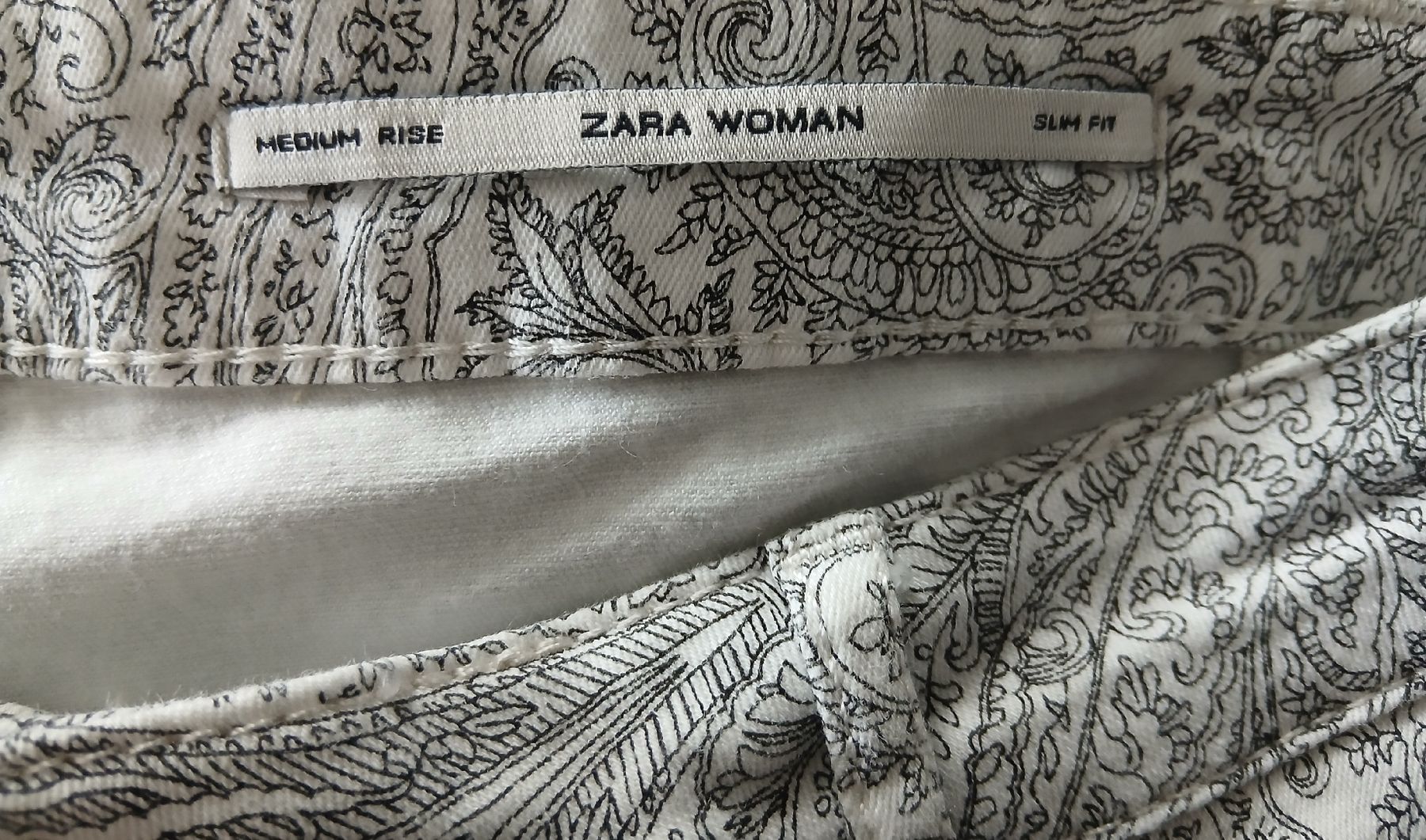 Zara Pantaloni: Zara Woman Slim Fit Patterned Pants - Size 36 – Usato da Watt venduto da Tomaf 3