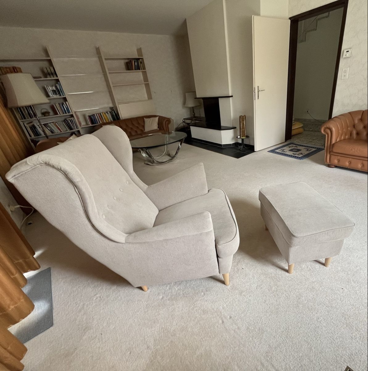 Ikea Poltrone: IKEA winged Strandmon chair & foot stool – Usato da Zürich venduto da ajl_x6tg 3