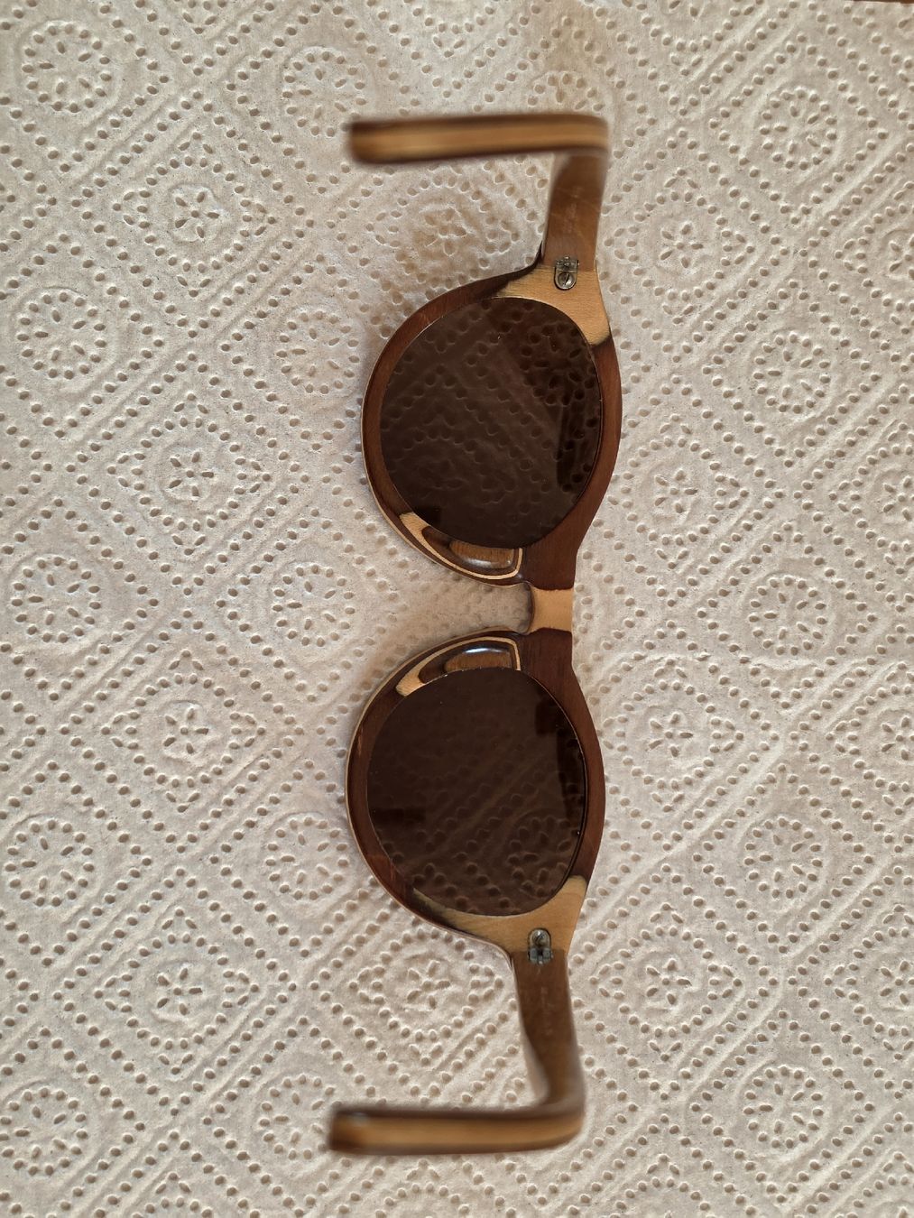 Occhiali & Lenti: Sonnenbrille aus Holz – Usato da Adetswil venduto da Helga11 1
