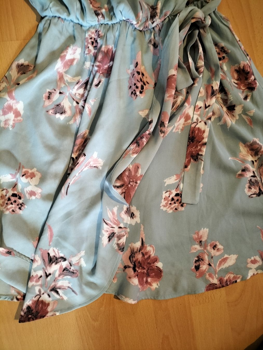 Robes et jupes: Sommerliches Blumenkleid, hellblau, Gr. 176 – D'occasion à Oberriet SG par elternbabykind 2
