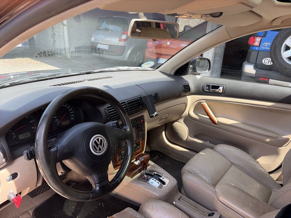 VW Automobili: VW Passt 2.8 v6 – Usato da Reinach AG venduto da joy_q2gl 9