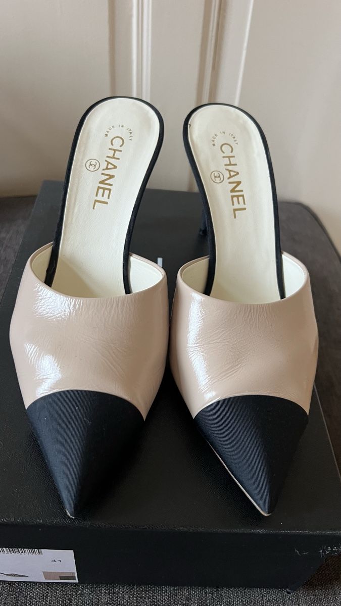 Damenschuhe: Chanel – Neu (gemäss Beschreibung) aus Uetikon am See von jan_bx6p 1