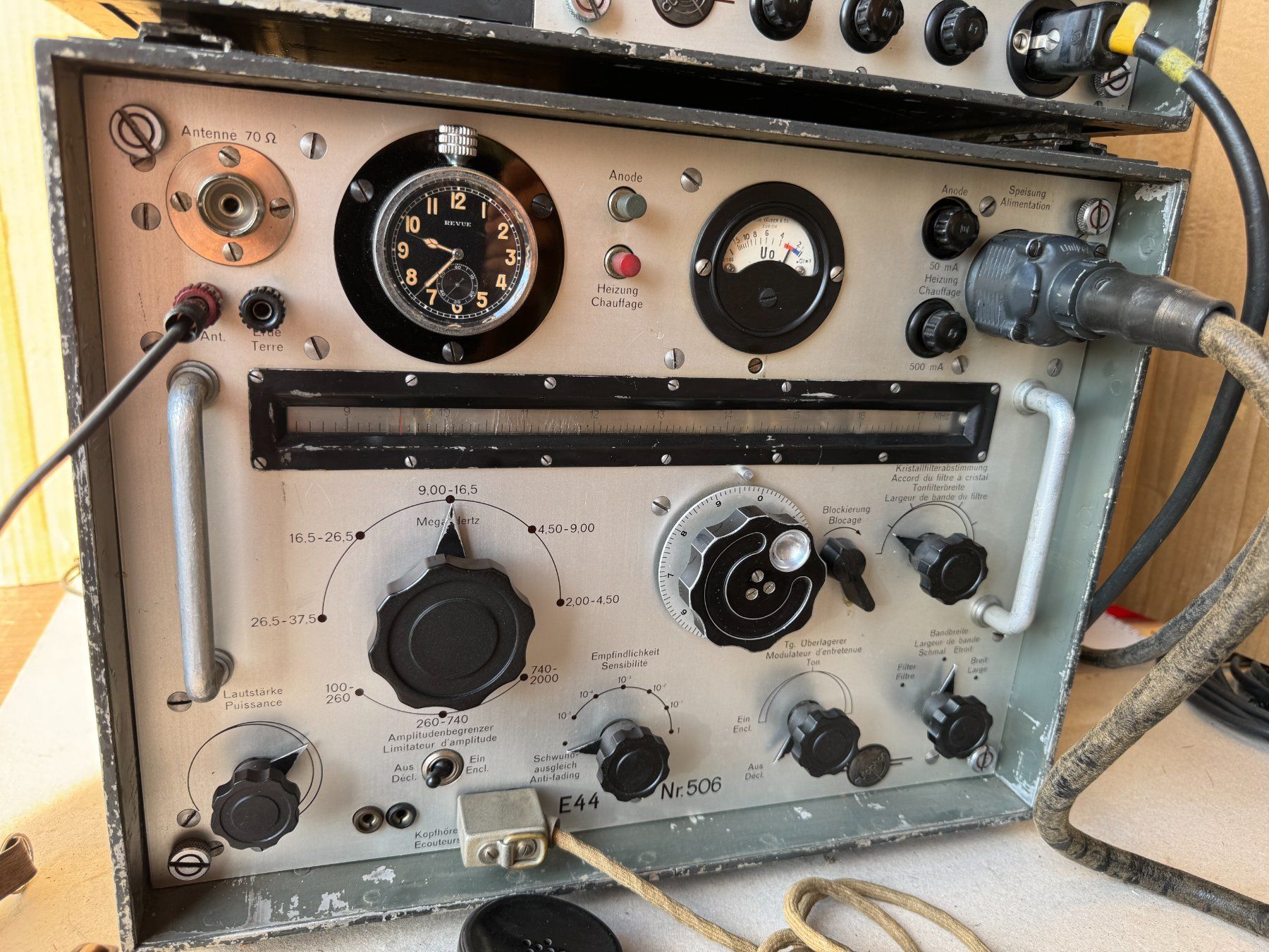 Technique de radiocom: Militär Empfänger AUTOPHON E-44 – D'occasion à Ins par Revue-1000 4