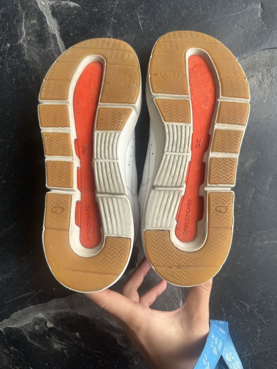 Scarpe da donna: On Roger sneaker/basket size 39 – Usato da Davos Dorf venduto da gin_8k9d 6