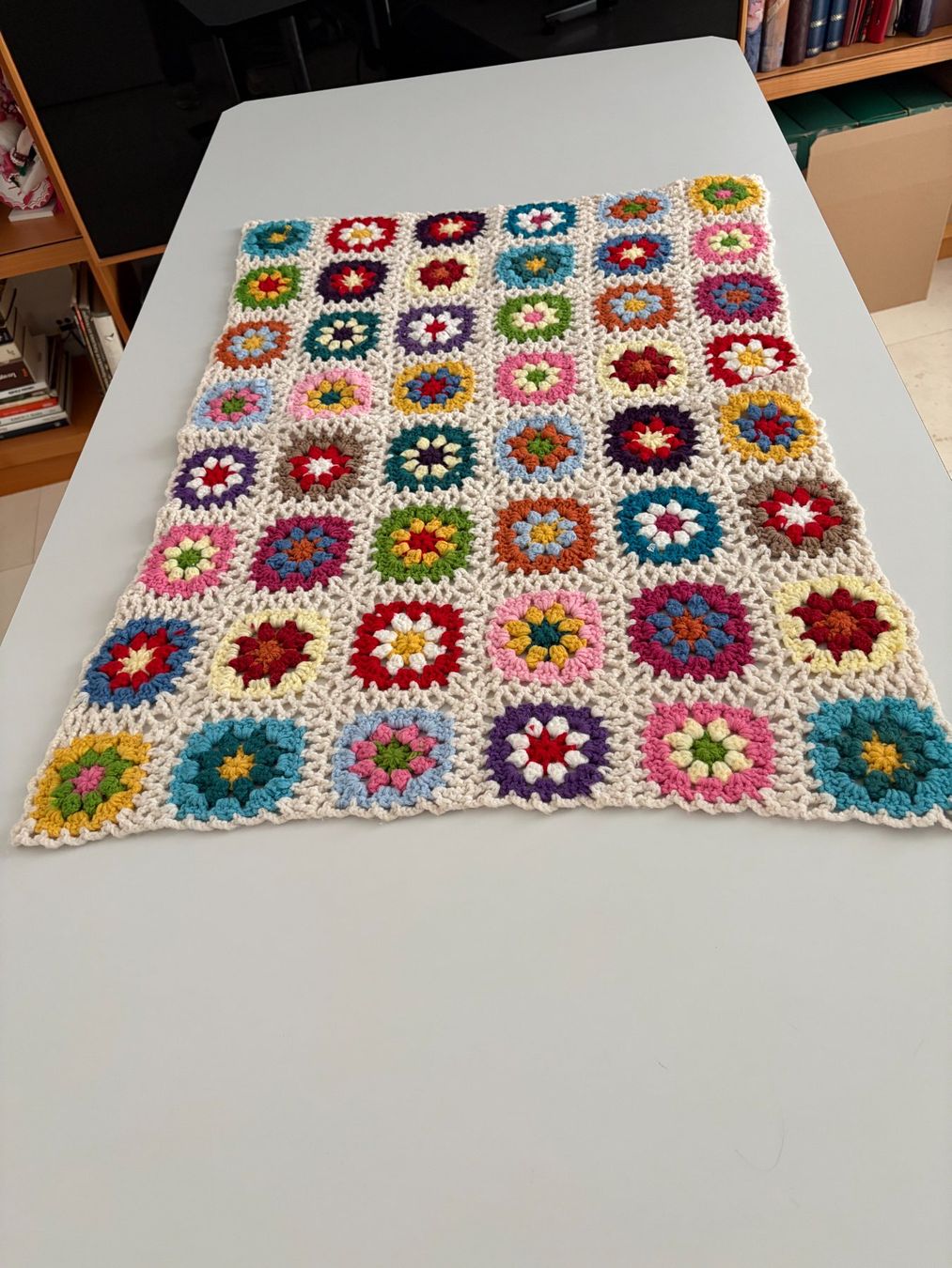 Decken: Kleine Patchwork Decke, gehäkelt – Gebraucht aus Adliswil von Pipatch 1