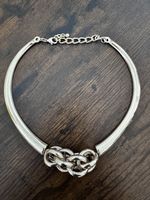 Goldfarbene Statement Kette Vintage Look
