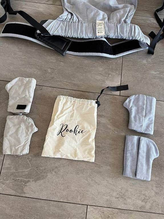 Rookie Marsupi portabebè: Rookie Babytrage mit 2 Gurtschoner – Usato da Zürich venduto da Tevelyn 1