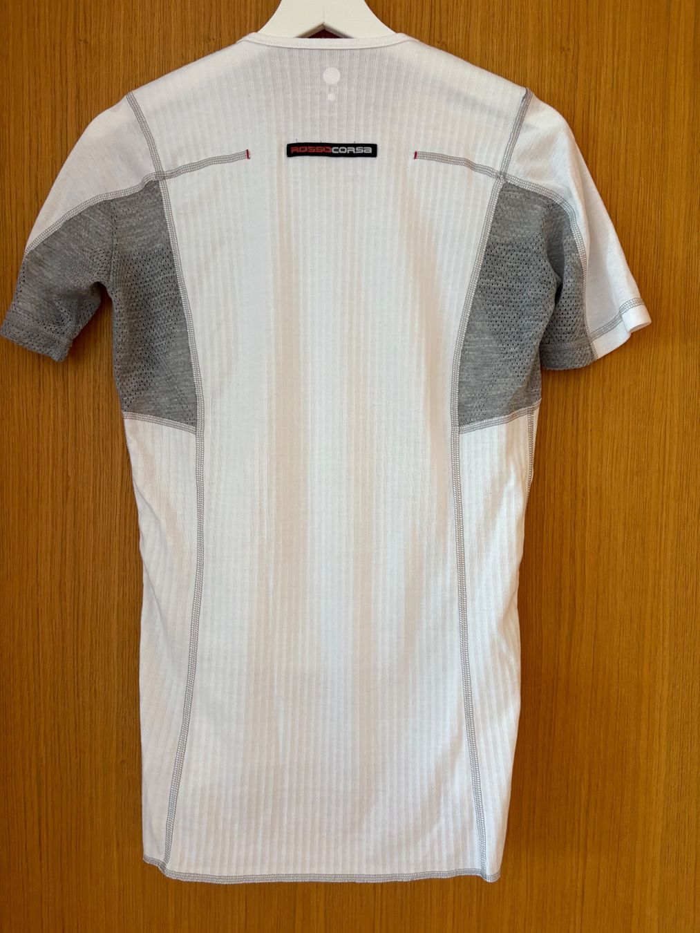 Castelli Canottiere & Pantaloni: Castelli Rosso Corsa GORE Windstopper Baselayer Kurzarm L – Usato da Genève venduto da Andimann 1