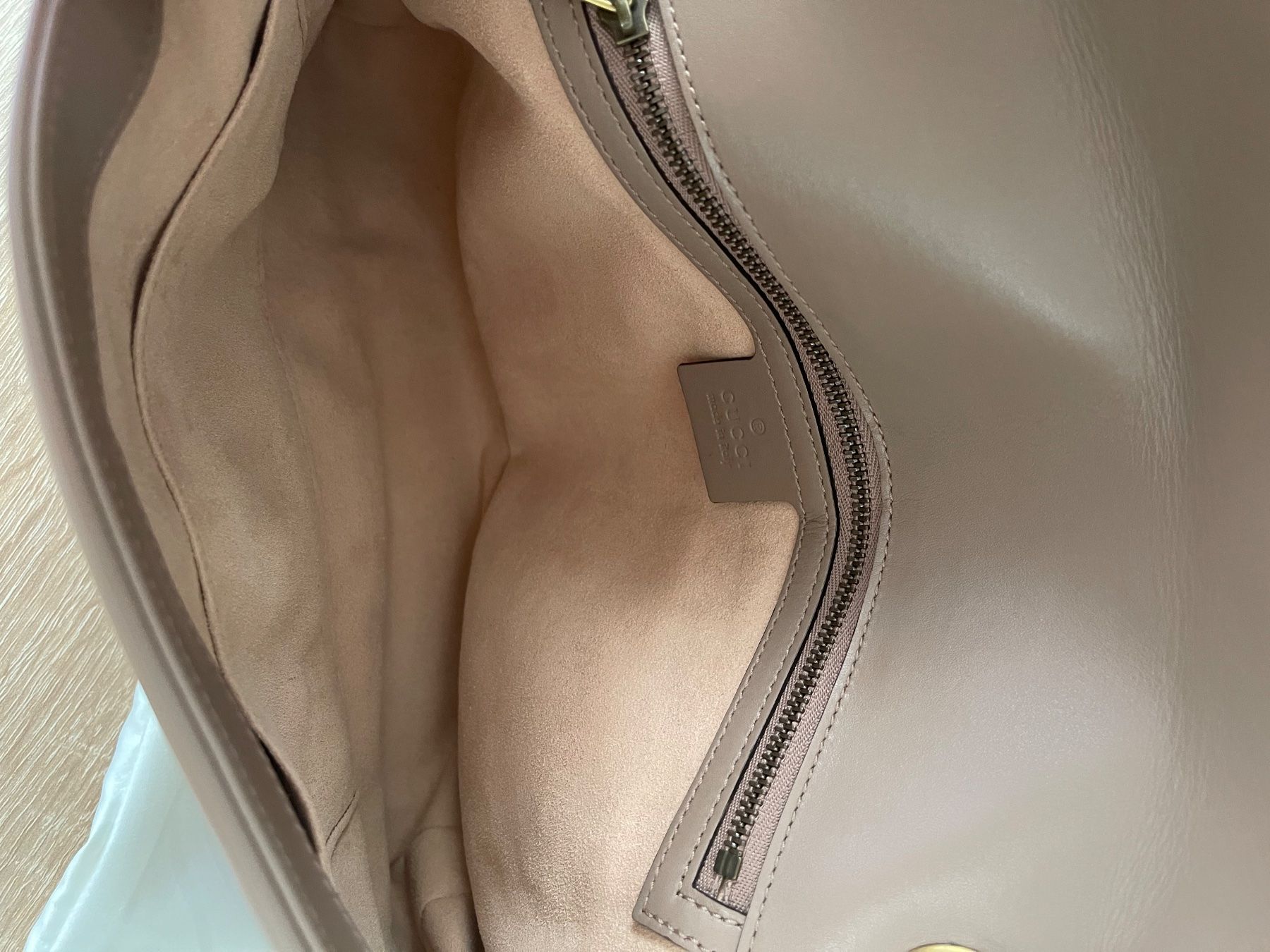 Gucci Borse da donna: Gucci Marmont Bag – Usato da Schönenwerd venduto da miami_girl91 4