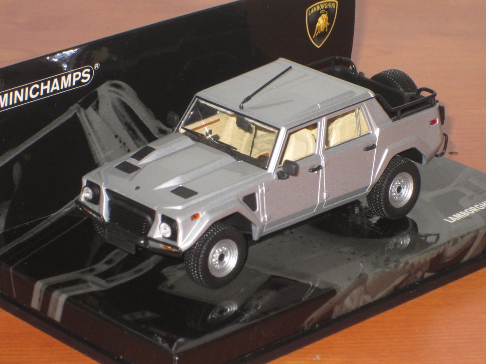 Lamborghini LM002 New Ray 1/32 - Miniature Métal 1993/95