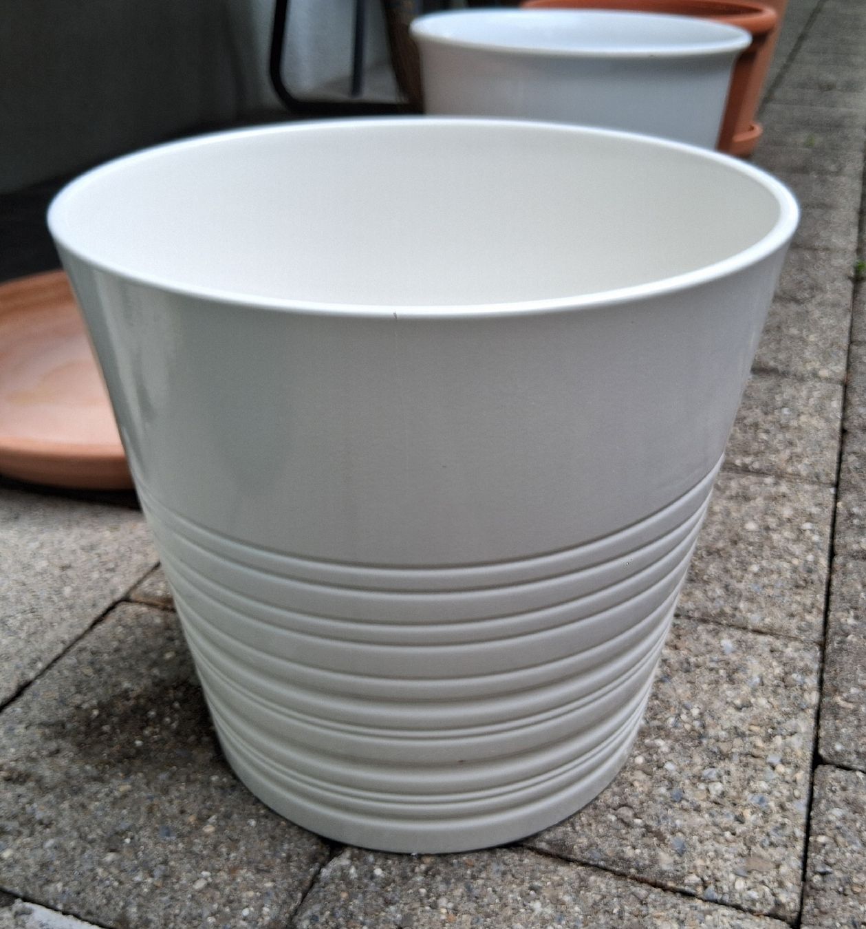 Ikea Vasi per fiori: IKEA  Übertopf weiss Steingut mit Rillen – Nuovo e nell'imballaggio originale da Aarburg venduto da brujil 2