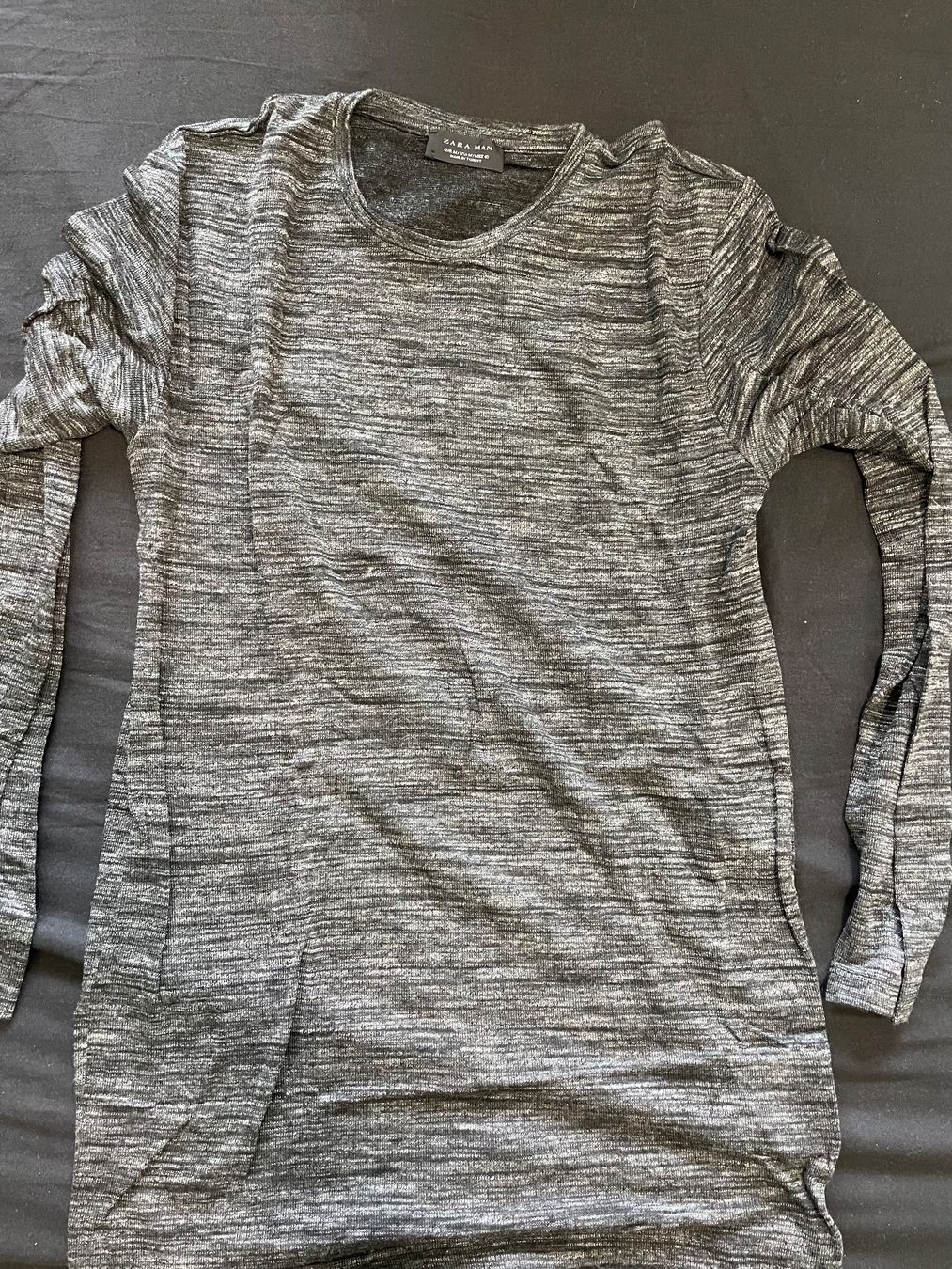 Zara T-Shirts: T shirt zara – Gebraucht aus Riva San Vitale von dan_5r87