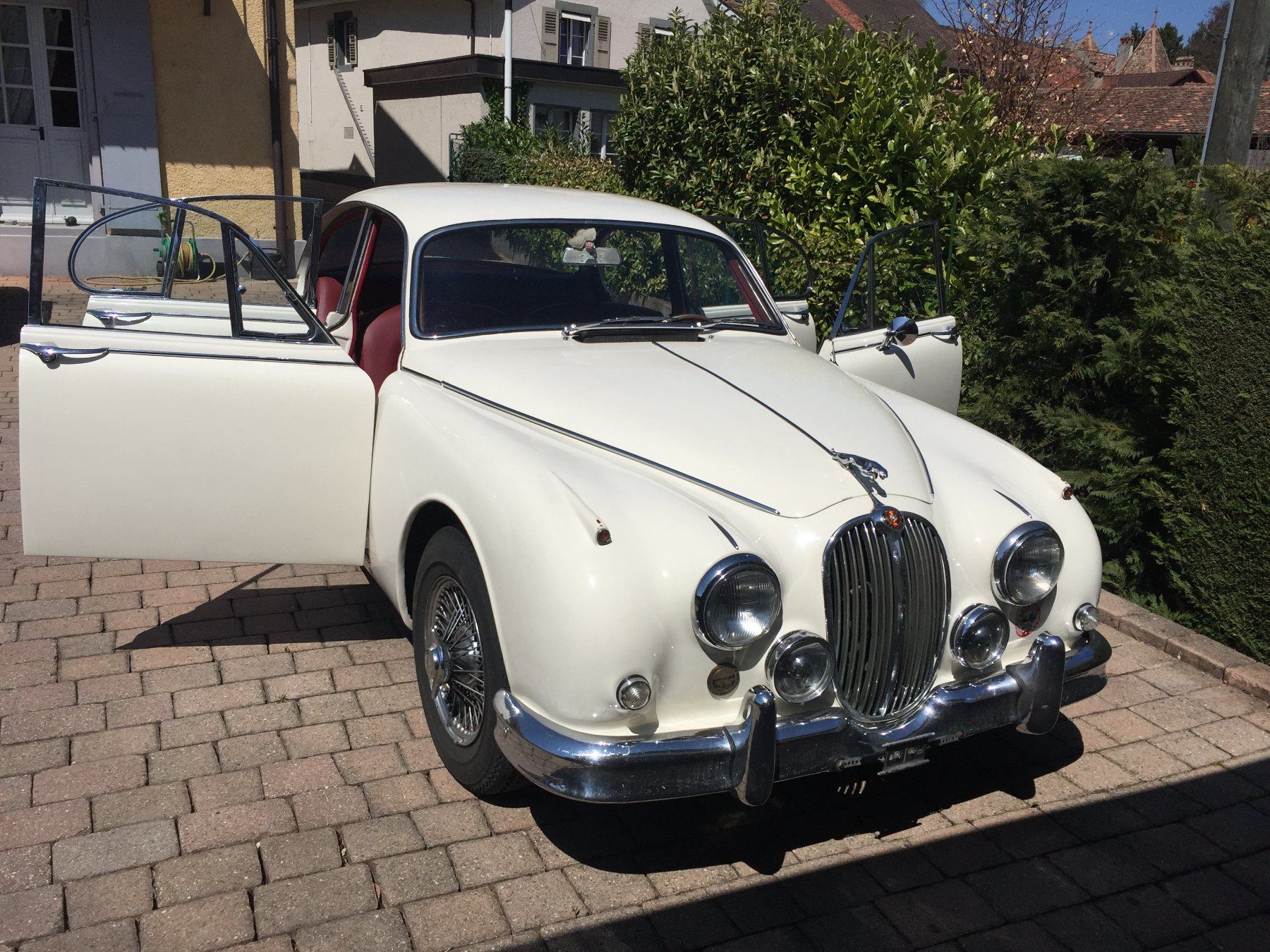Jaguar Automobili: Jaguar MK2 2.4 – Usato da Chéserex venduto da tonamil 4