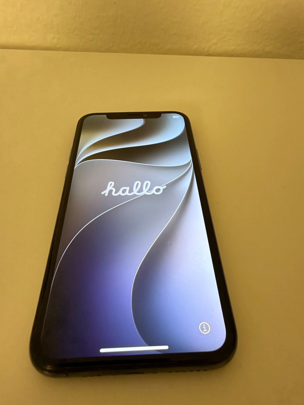 Apple Telefoni cellulari / Smartphones: Iphone 11 Pro - 256 GB – Usato da muttenz venduto da space-frame 1