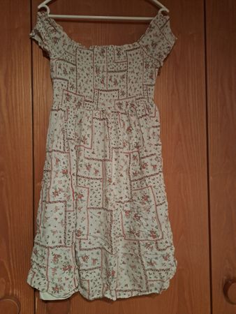 Sommerliches Kleid mit Blumenmuster, Grösse 36/S Top!