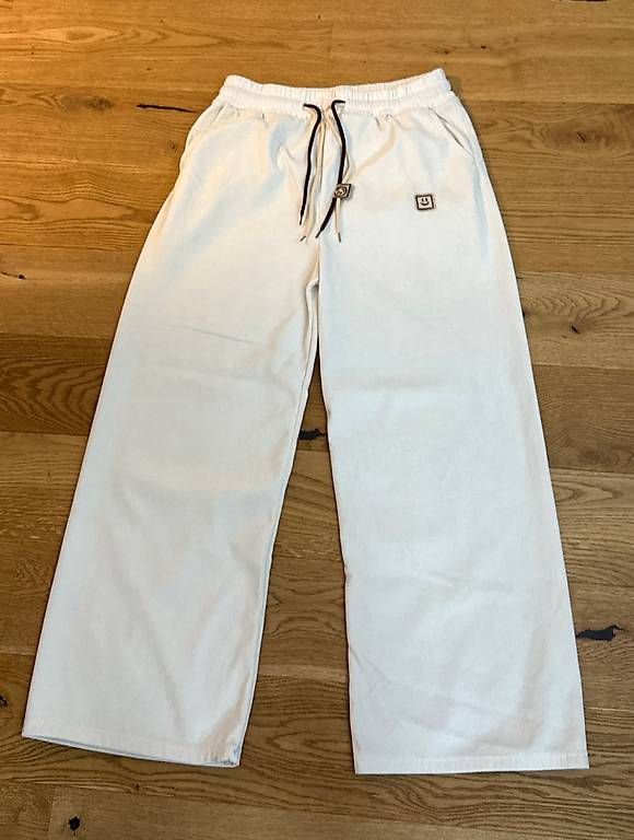 Hosen: Trainerhosen/Stoffhosen Grösse S-M – Gebraucht aus Bern von fab_tx65