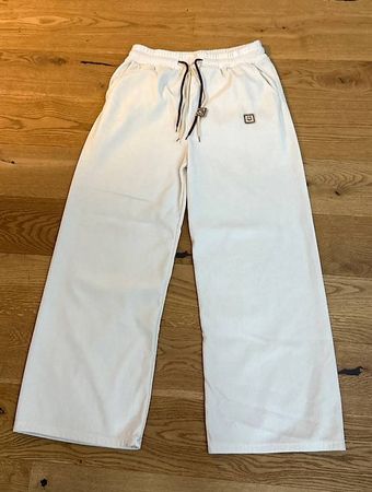 Trainerhosen/Stoffhosen Grösse S-M