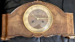 Tischuhr Holzgehäuse Widmung 1937 gebrauchter Zustand