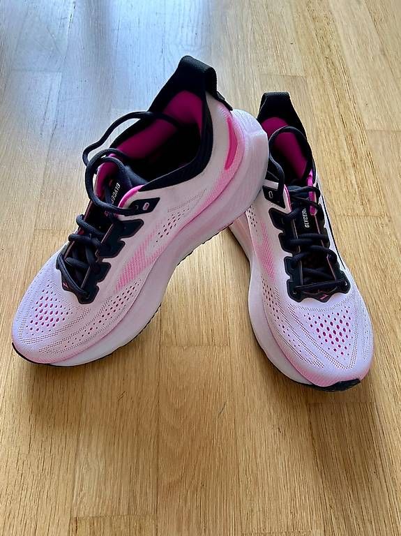 Damenschuhe: Brooks Glycerin 23 – Gebraucht aus Luzern von BaguaBee