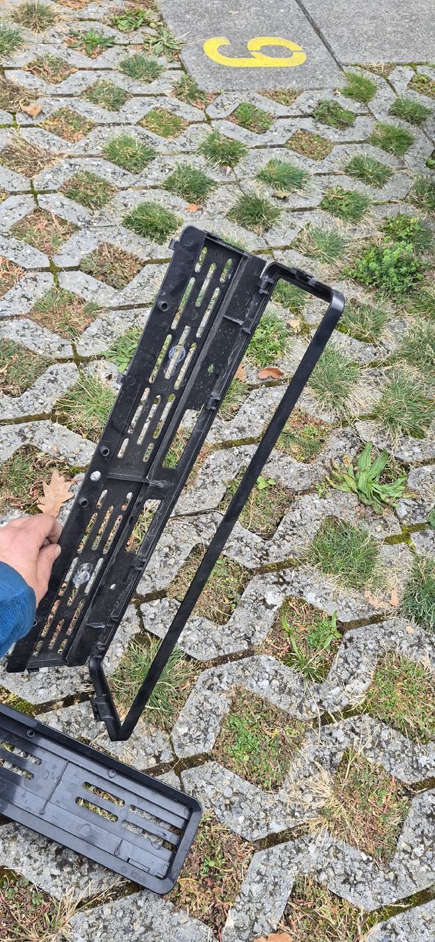 Alle Autoersatzteile: Support de plaque d'immatriculation noir, interchangeables  – Neu (gemäss Beschreibung) aus Gland von JeromeR. 5