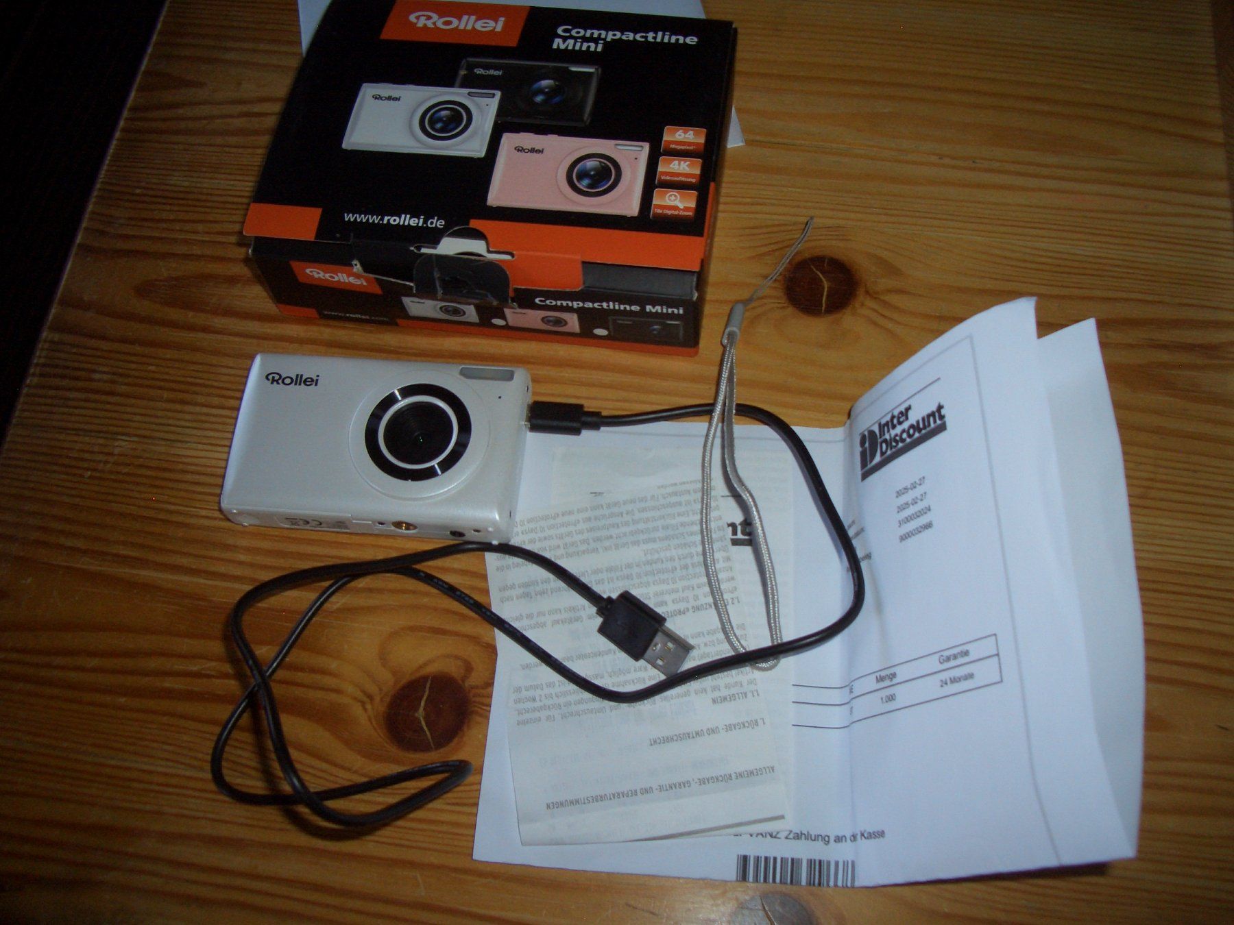 Rollei Fotocamera: Rollei Compactline Mini Digitalkamera weiss neuwertig – Usato da Präz venduto da Eroberto