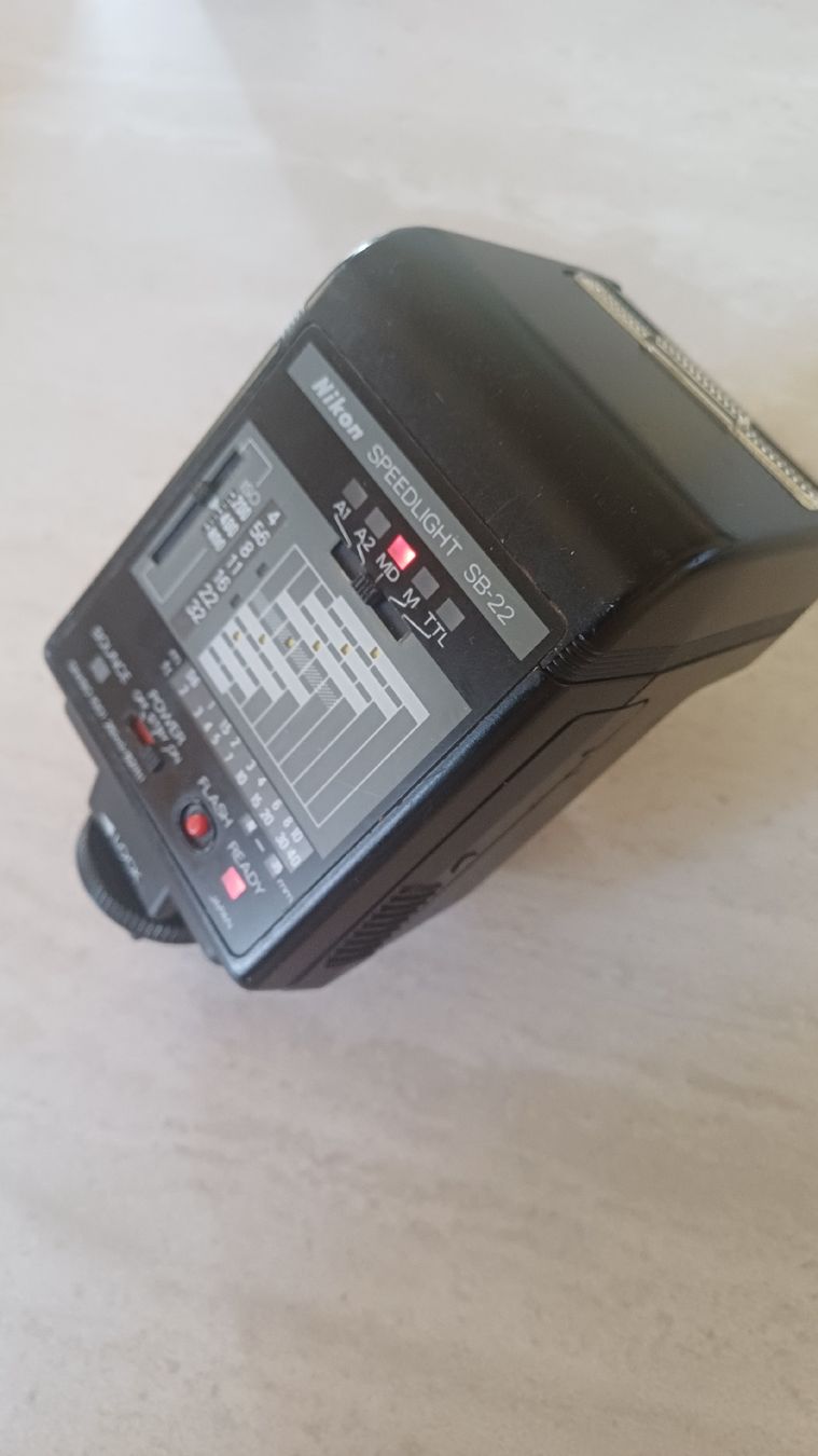 Nikon Flash:  Blitz Nikon Speeddlight SP-22 – Usato da Flawil venduto da Pinkmalibu 7