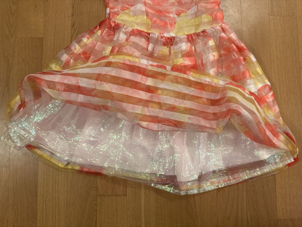 Guess Kleider & Röcke: Guess Sommerkleid mit Blumenmuster, Gr. 6 – Gebraucht aus Urdorf von Danii86 1