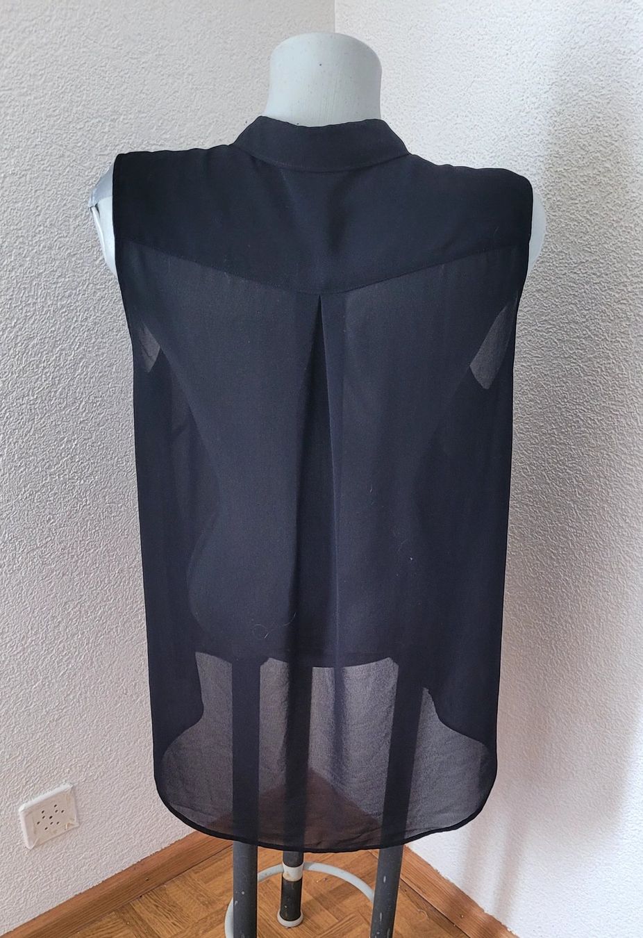 H&M Camicette: transparente Bluse H&M ärmellos 40/42 – Usato da Füllinsdorf venduto da Sunnebliemli7 2