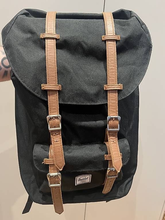 Herschel Sacs à dos: Herrschel Rucksack – D'occasion à Solothurn par Annamafa01