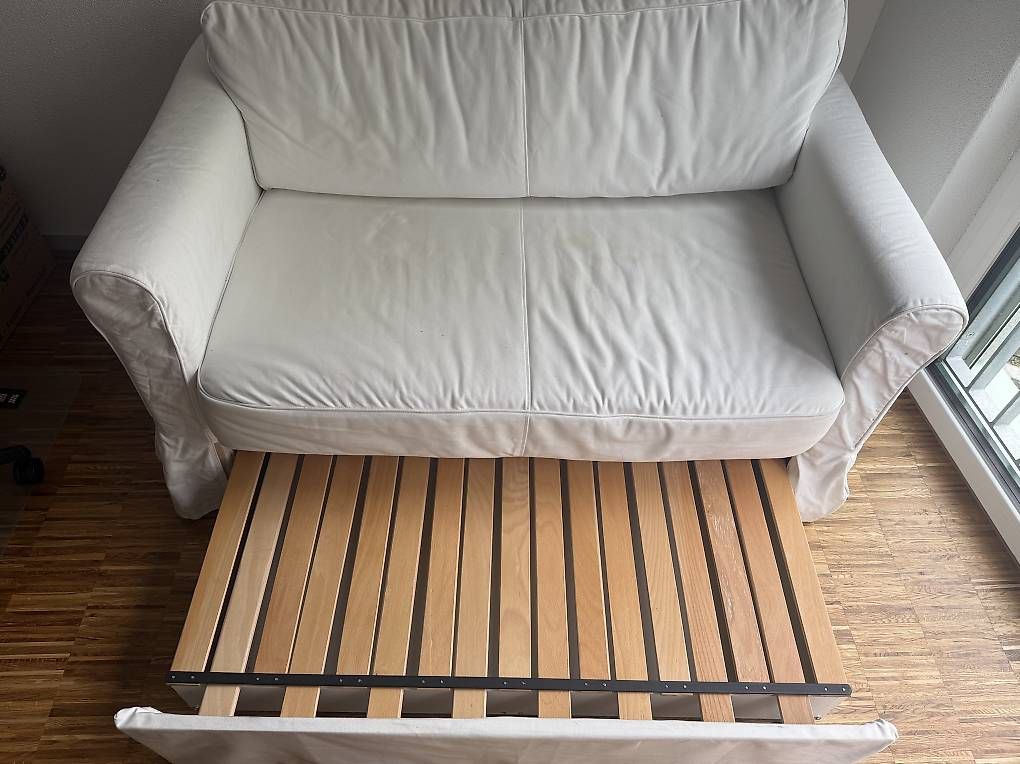 Ikea Divani: Ausziehbares Schlafsofa / Bettsofa – Usato da Zürich venduto da elenaeric 1