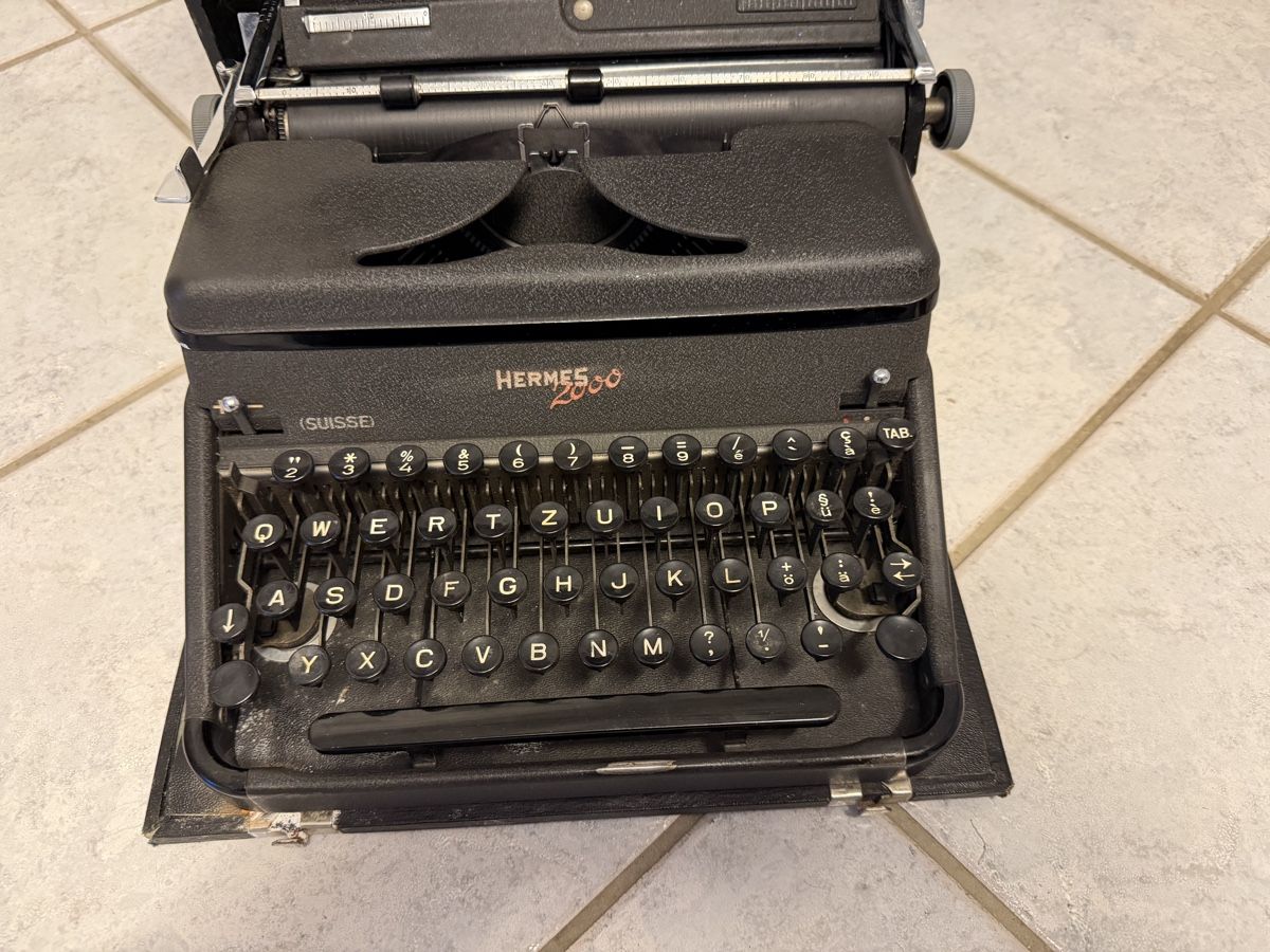 Hermès Macchine da scrivere: Hermes 2000 Schreibmaschine – Usato da Trimbach venduto da SABO-61 3