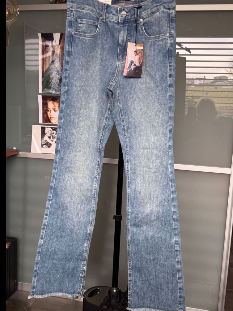 Angels Jeans: Angels Jean - Neuf - 34 – Nuovo e nell'imballaggio originale da Vuisternens-Romont venduto da gol_xp6p 1