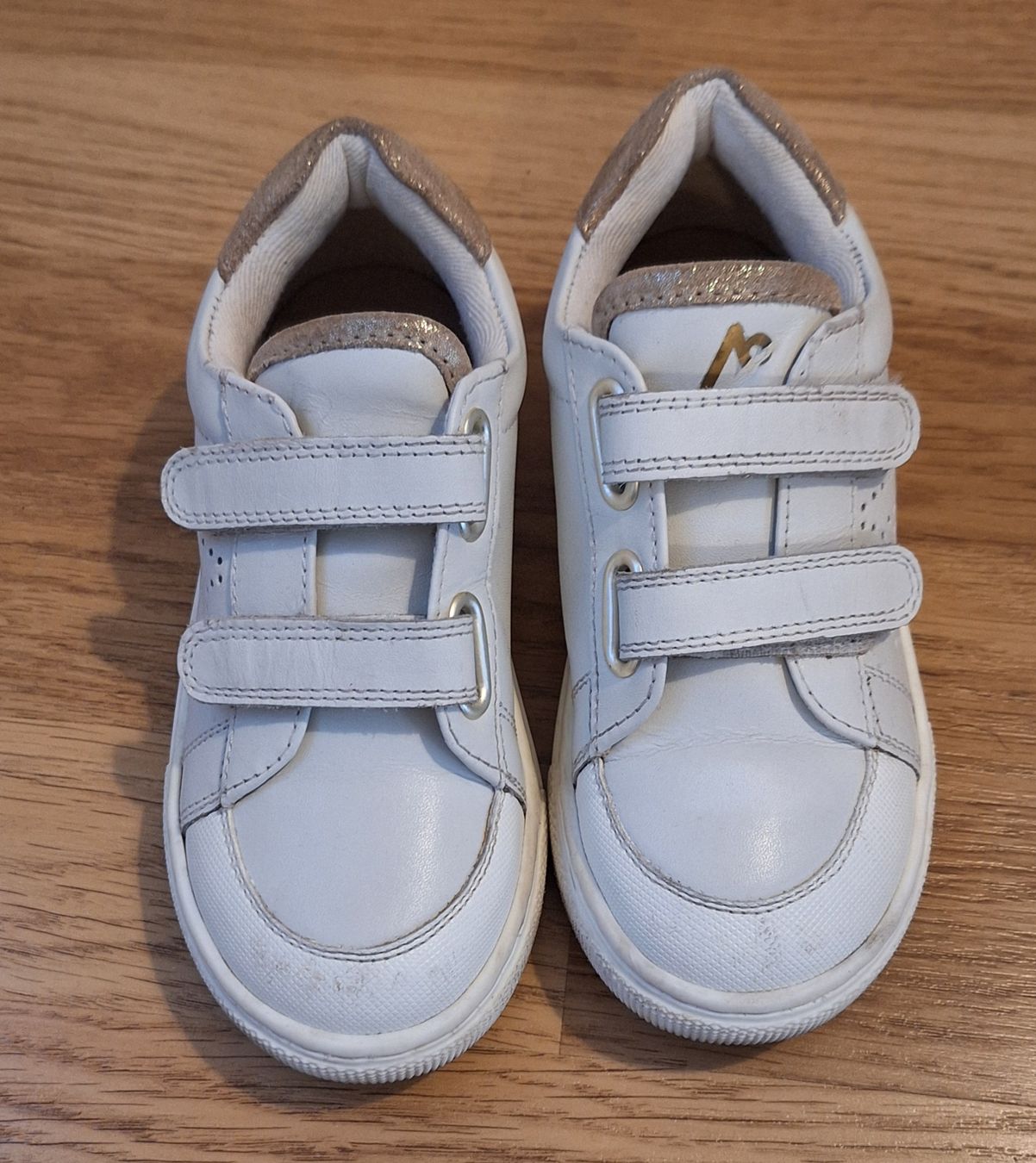 Scarpe per ragazzi: Baskets enfant, taille 28 – Usato da Yverdon-les-Bains venduto da CelMt