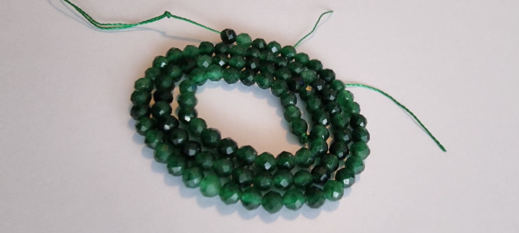 Minerali & Pietre curative: Jade facettiert 4mm. Strang – Nuovo e nell'imballaggio originale da Menziken venduto da Mirager 1