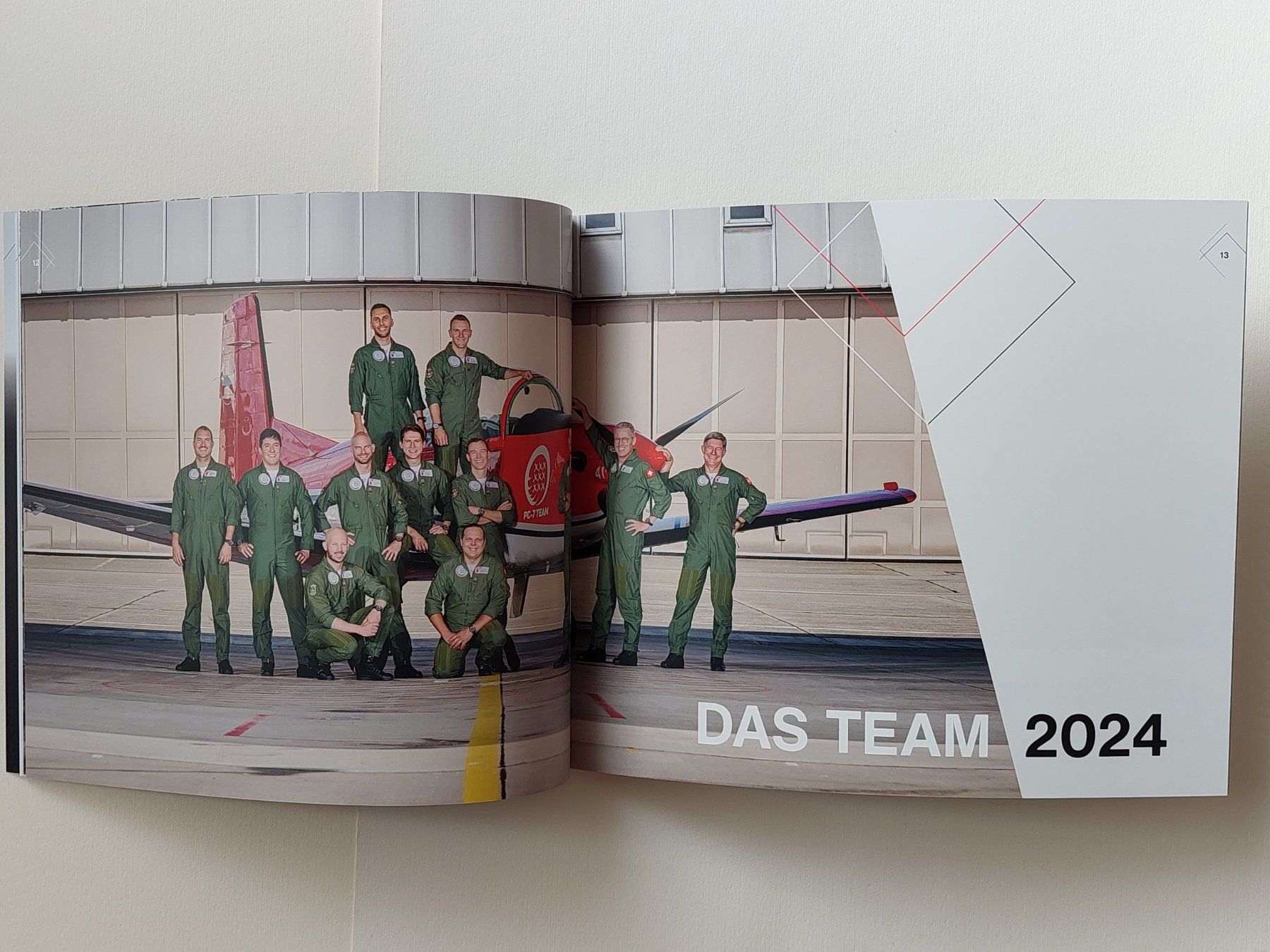 Riviste & Magazine: Broschüre "PC-7 TEAM 2024" – Nuovo (secondo la descrizione) da Liebefeld venduto da Helveticus6 1