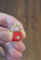 kleine rote Handtasche für Puppenhaus/Puppenstube 