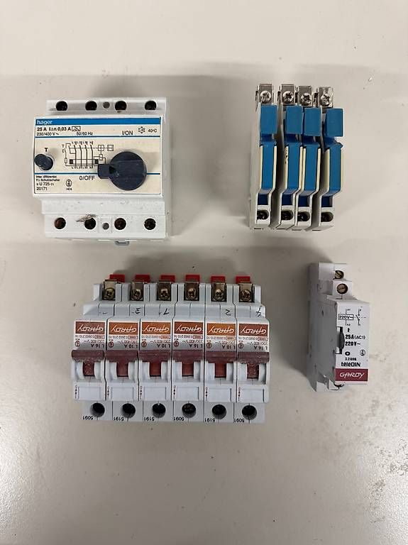 Modelleisenbahnen: Elektro-Set aus Haus-Rückbau – Gebraucht aus Münchwilen AG von me2work