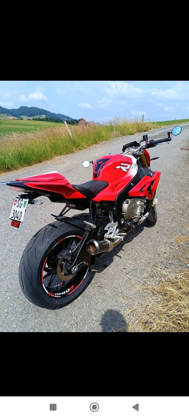 BMW Strada: BMW S 1000 R, Top Zustand – Usato da Nesslau venduto da remoti88