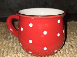 KAFFEE TASSE MIT PUNKTEN